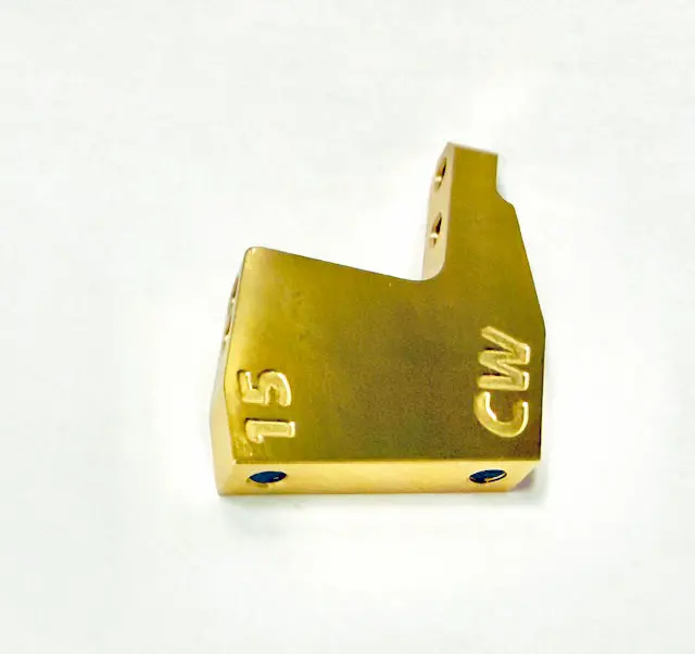 Custom Works 2416 Brass Front Suspension Mount 15º (3Mm) 1