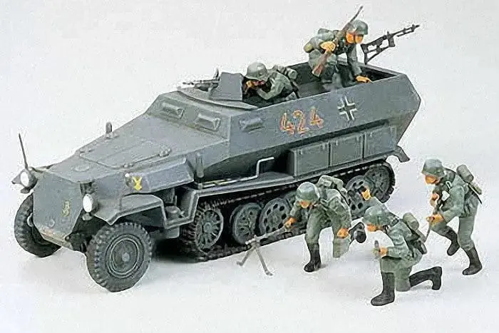 35020 German Hanomag Sdkfz 251/1 Kit - Ca120 1