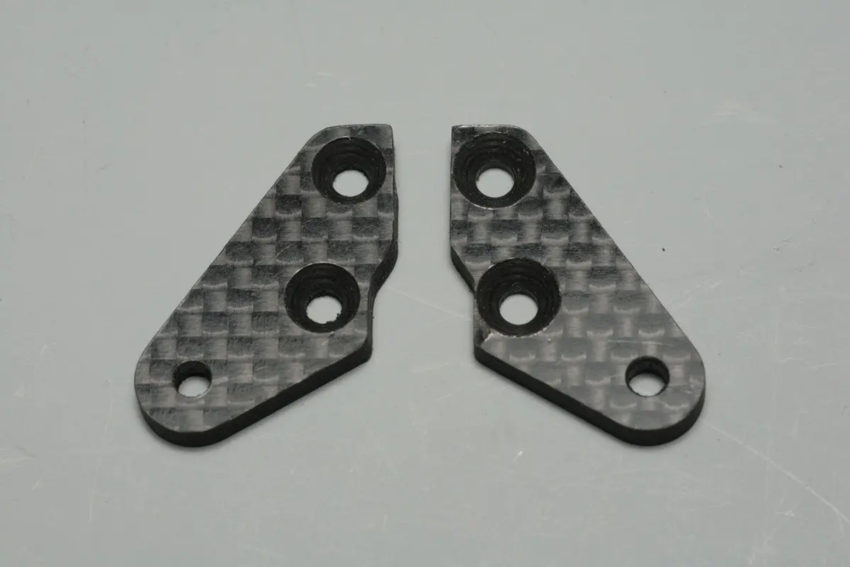 Mugen E0158 Front Upper Arm Mounts 1