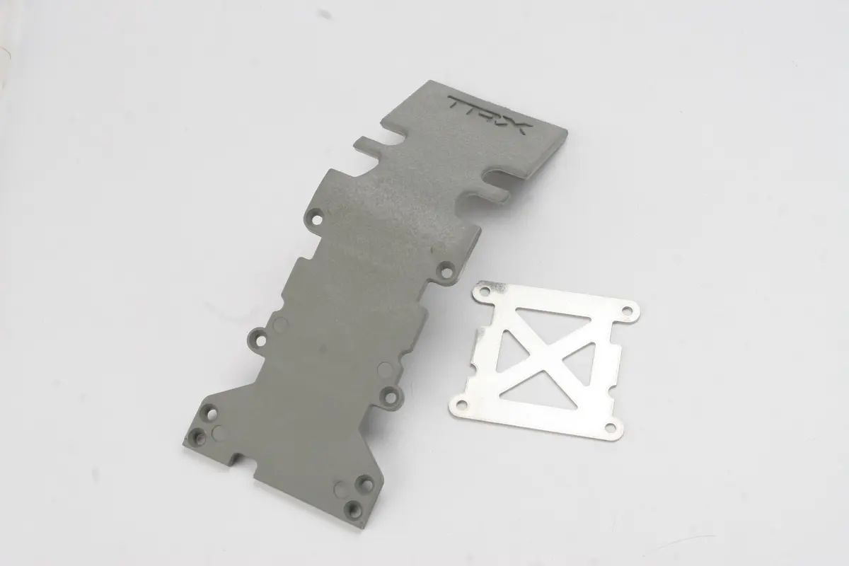 Traxxas 4938A - Skidplate, Rear Plastic (Grey)/ Stainless Steel Plate 1