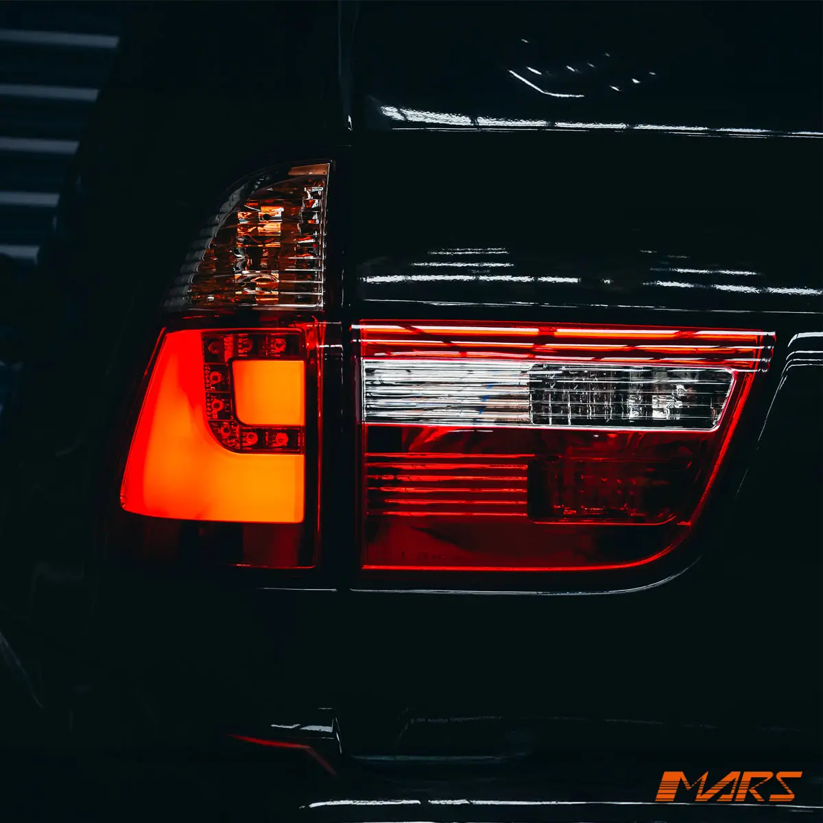 Clear Red 3D Stripe Bar Led Tail Lights & Trunk Garnish For Bmw X5 E53 2000-2003 Pre Lci 1