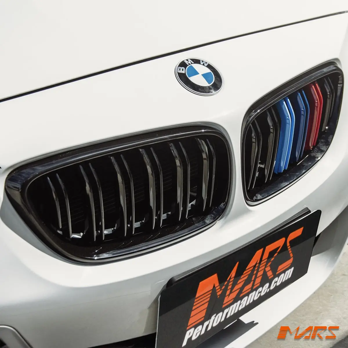 Gloss Black M4 Style Front Bumper Bar Kidney Grille With Colour Stripes For Bmw 1 Series F20 Hatch Pre Lci 11-15 1