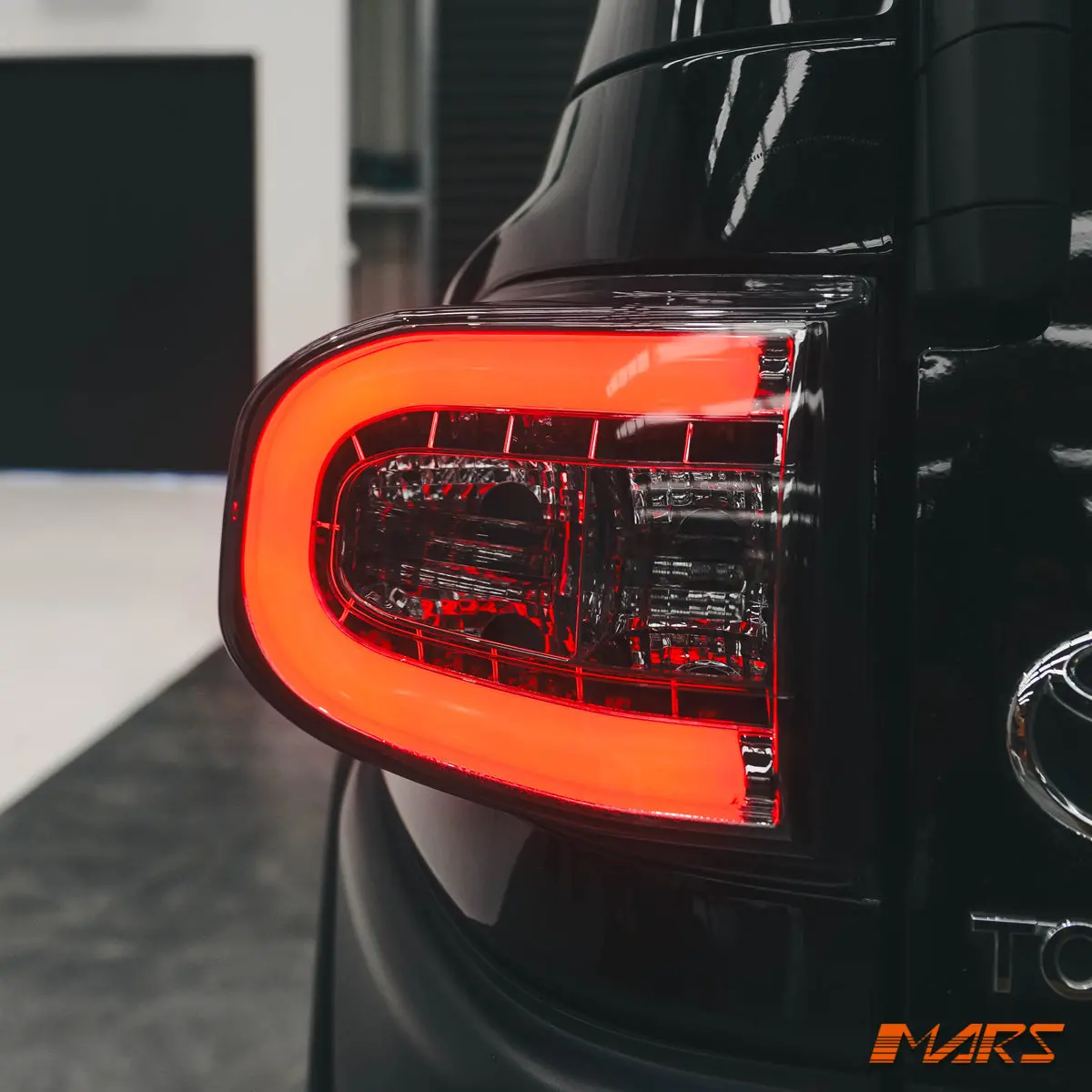 Full Smoked 3D Led Stripe Bar Tail Lights For Toyota Fj-Cruiser 2011-2016 1