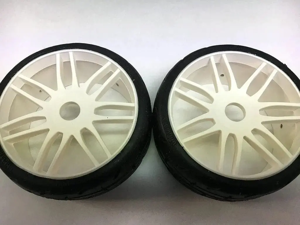 Grp Gth01-S1 1:8 Gt - T01 Revo - S1 Xxsoft -  White Wheel 1