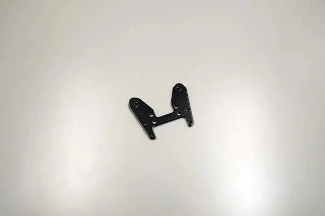If126bk Front Shock Stay (Black) 1