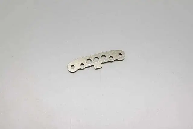 Ifw127 Front Lower Sus Plate(Gun Metallic) 1