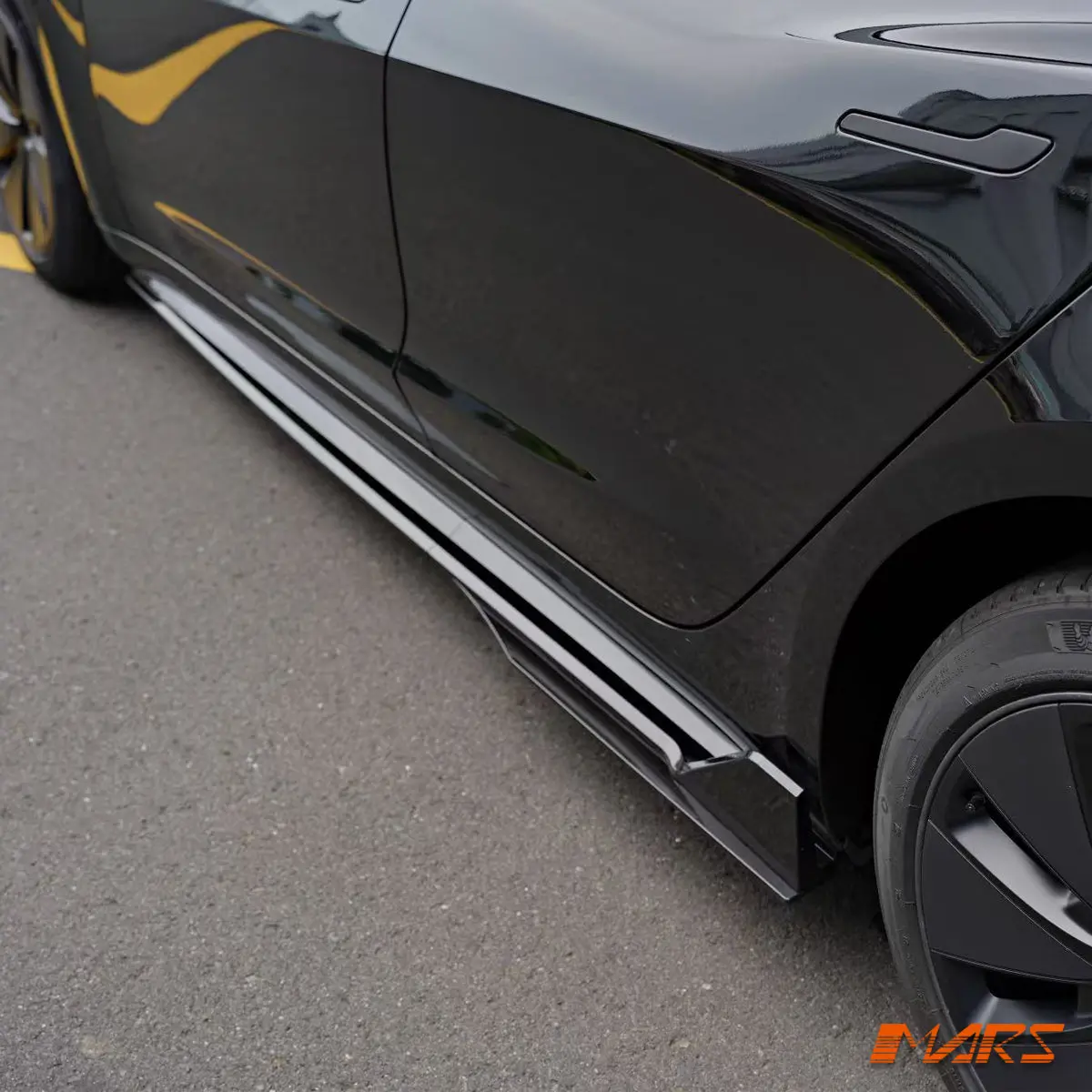Gloss Black Aero Dynamic 2 -Lower Side Skirts Lip Spoiler Bodykit For Tesla Model 3 2019-2025 1