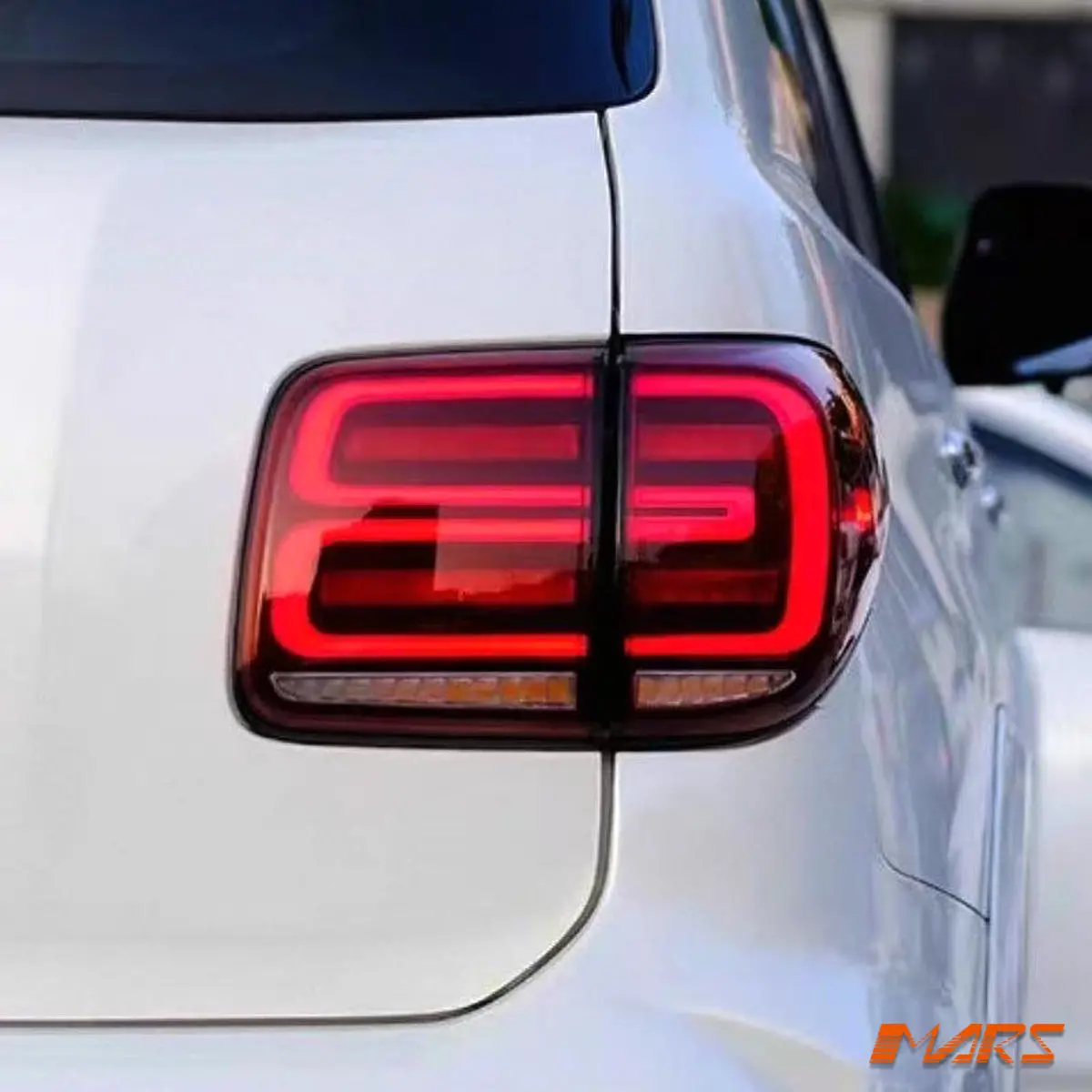 Clear Red Full Led Tail Lights With Sequential Indicators For Nissan Patrol Y62 2012-2019 1