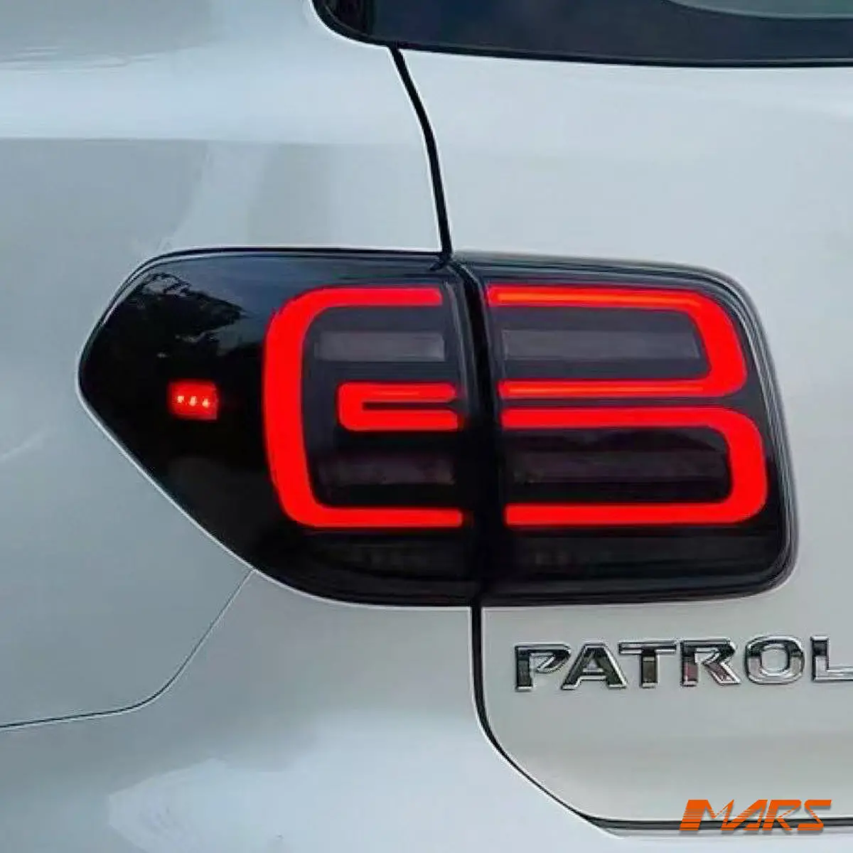 Smoked Full Led Tail Lights With Sequential Indicators For Nissan Patrol Y62 2012-2019 1