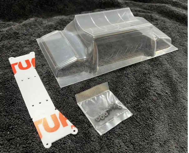Gfrp Qs-2917 4.5X3 Large Hd Front Wing 1