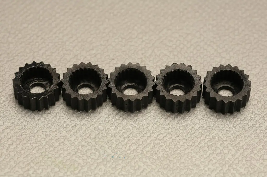 Mugen Seiki B0430a Servo Horn Adapter Set (5) 1