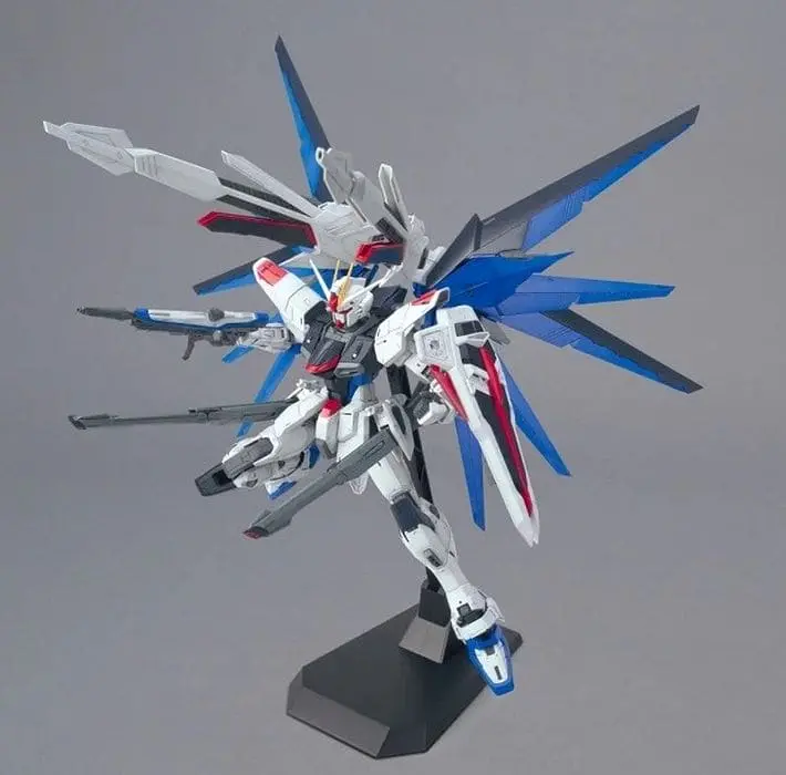 Bandai 5061611 Freedom Gundam (Ver 2.0) Gundam 1