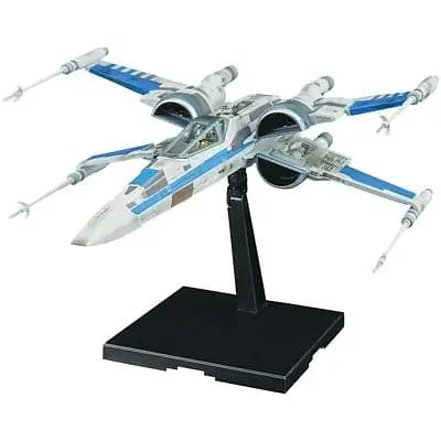 Bandai 223296 1/72 Blue Squadron Resistance X-Wing Fighter Sw 1