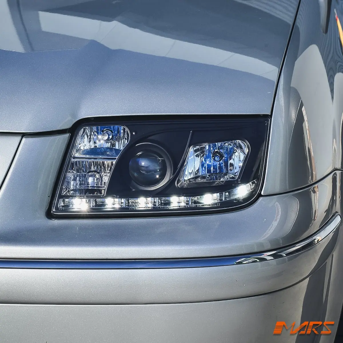 Black Drl Led Projector Head Lights For Volkswagen Bora & Jetta 1998-2004 Mk4 1