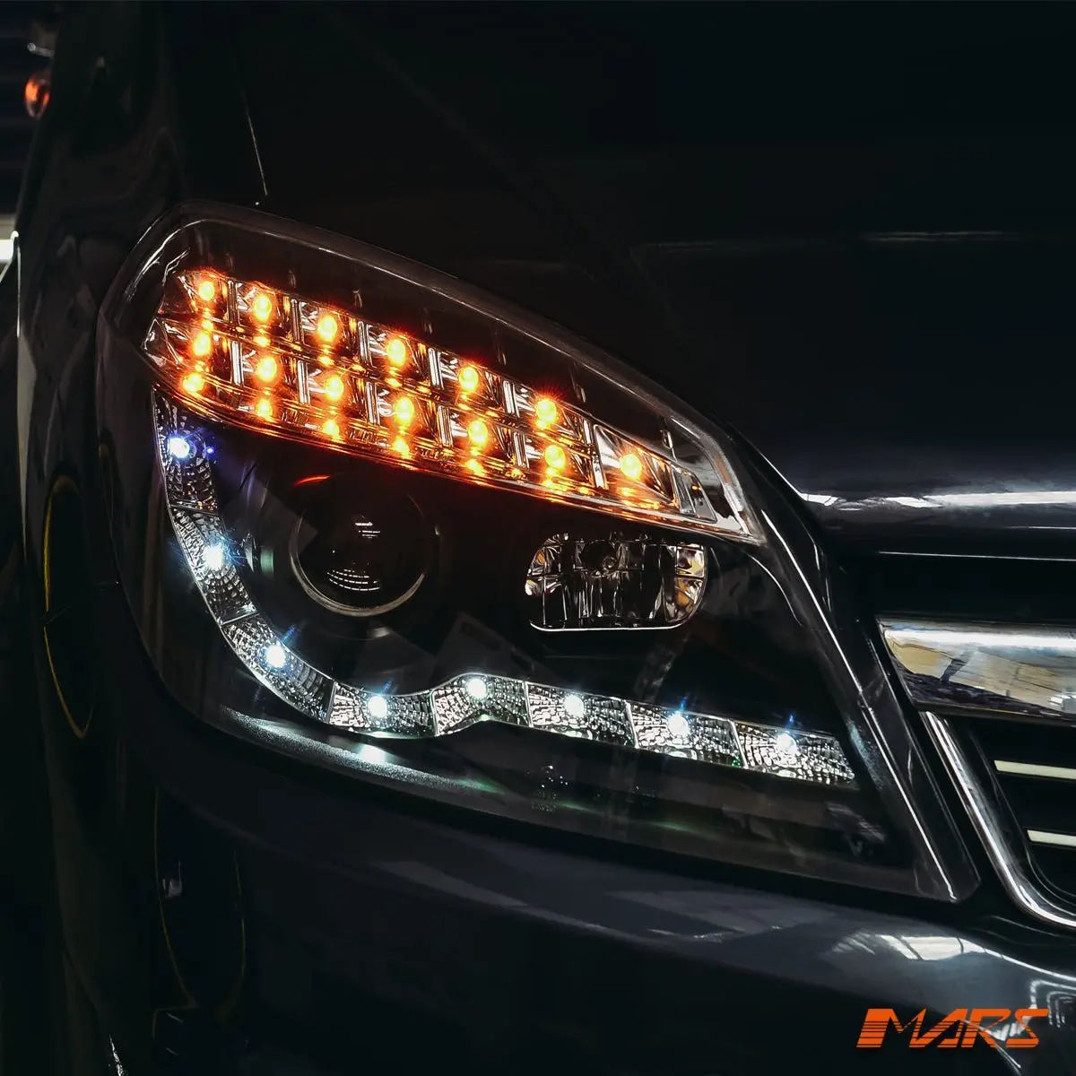 Black Drl Led Projector Head Lights With Led Indicators For Holden Astra H 2004-2012 1