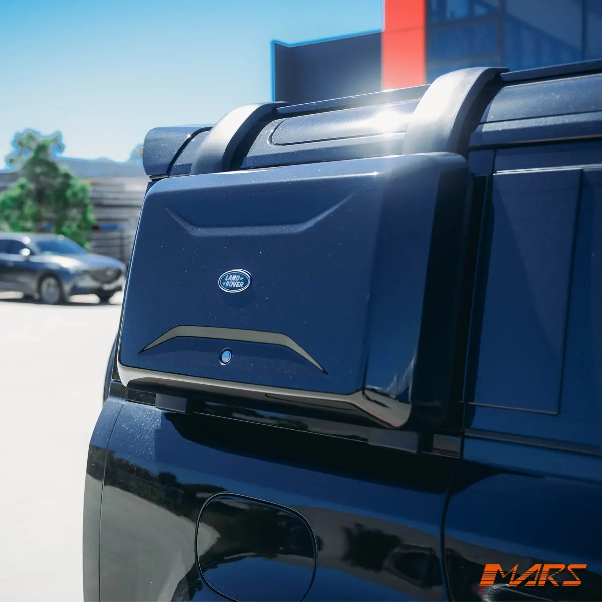 Black Side-Mounted Gear Carrier Box Storage For Land Rover Defender L663 90 110 130 2020-2026 1