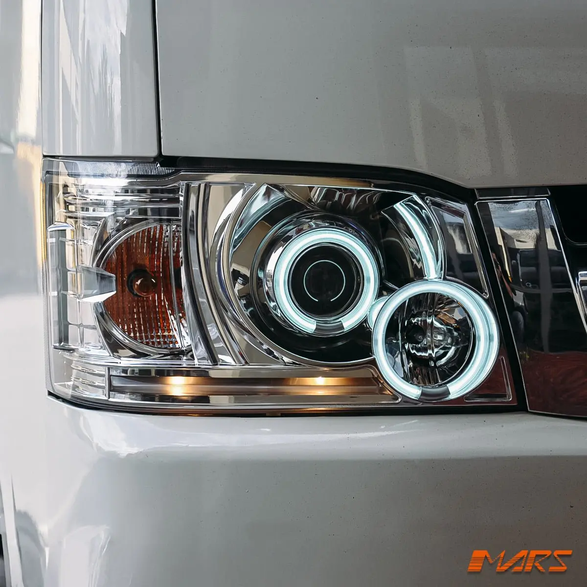 Crystal Clear Ccfl Angel Eyes Projector Head Lights For Toyota Hiace 2005-2010 1