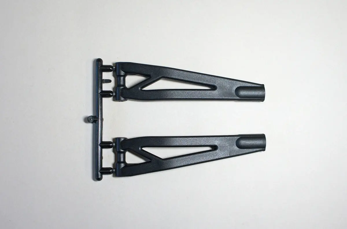 Mugen E2164a Front Upper Suspension Arm L/R :X8t, X8te 1