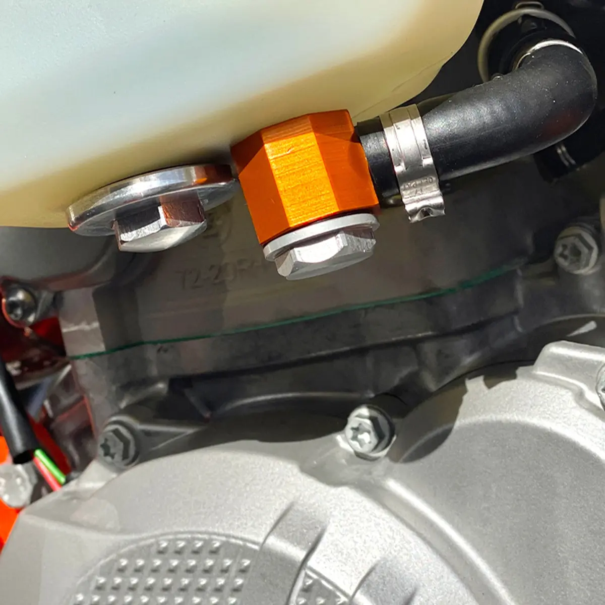 Fuel Tank Connector 1