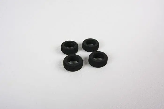 Tamiya 15507 Jr Hg Low Rebound Sponge Tires - For Large Diameter Wheels 1