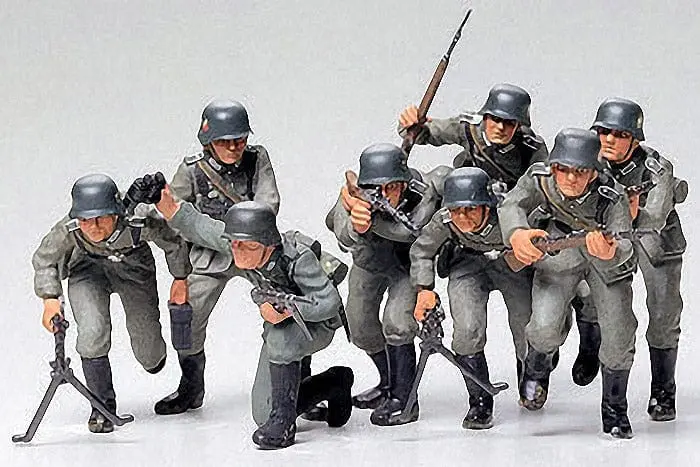 Tmiya 35030 German Assault Troops Kit - Ca130 1