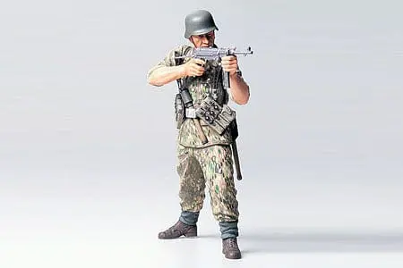 Tamiya 36303 1/16 Wwii German Infantryman - Elite 1