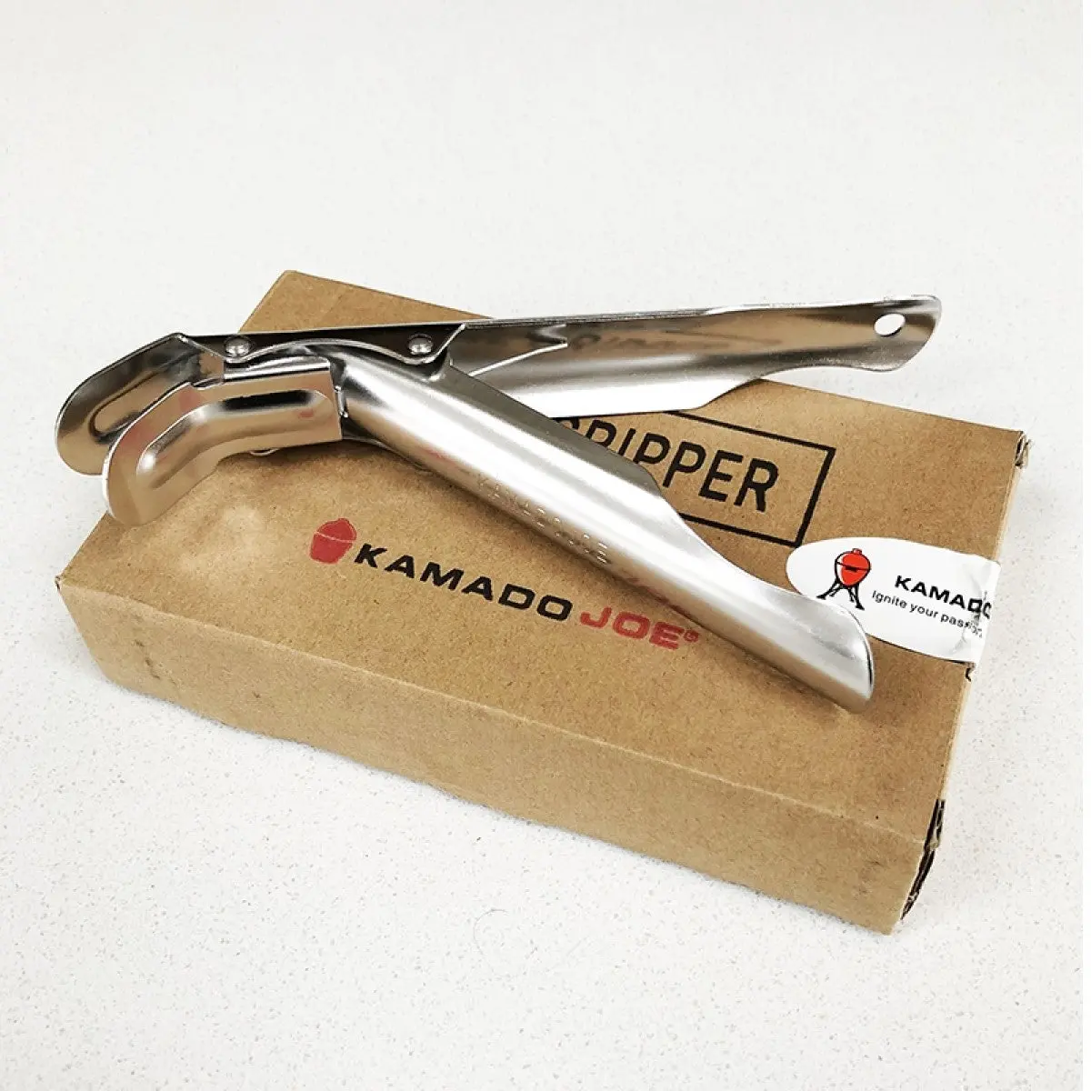 Kamado Joe Grill Gripper 1