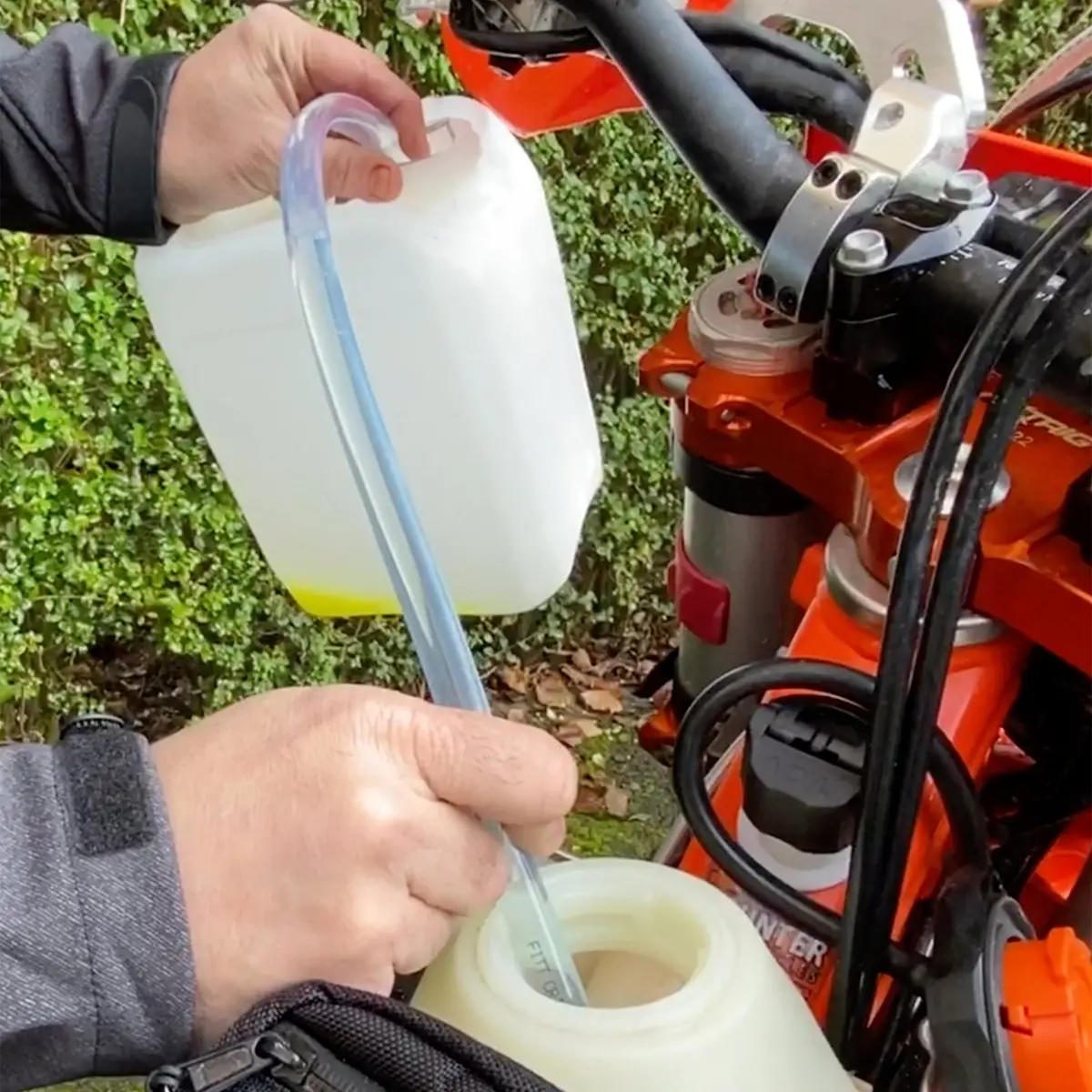 Self Priming Petrol Siphon Hose 1