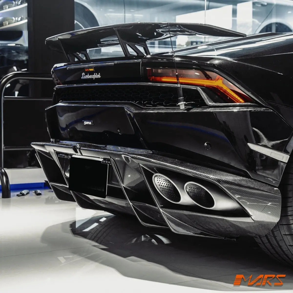 Novitec Style Carbon Fibre Rear Bumper Bar Diffuser Bodykit For Lamborghini Huracan Lp-610 1