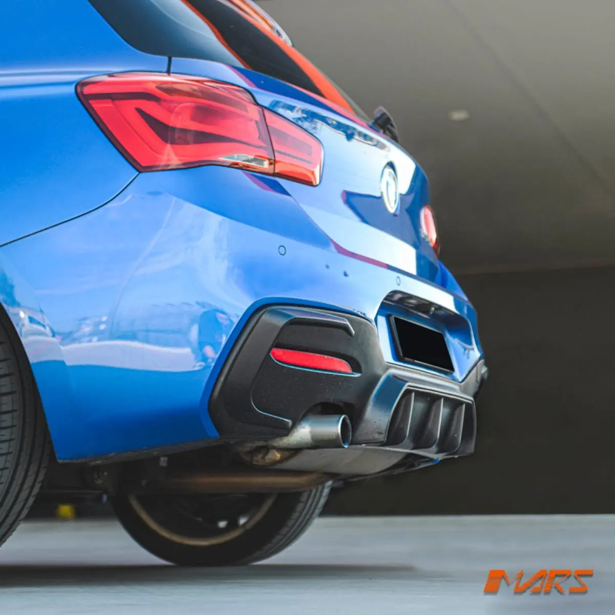 Performance Style Rear Bumper Bar Diffuser Bodykit For Bmw 1-Series F20 Lci 2015-2019 M Sport M135i M140i 2