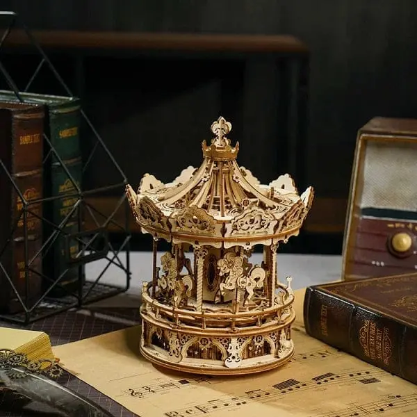 Roeamk62 Mechanical Music Box; Romantic Carousel 1