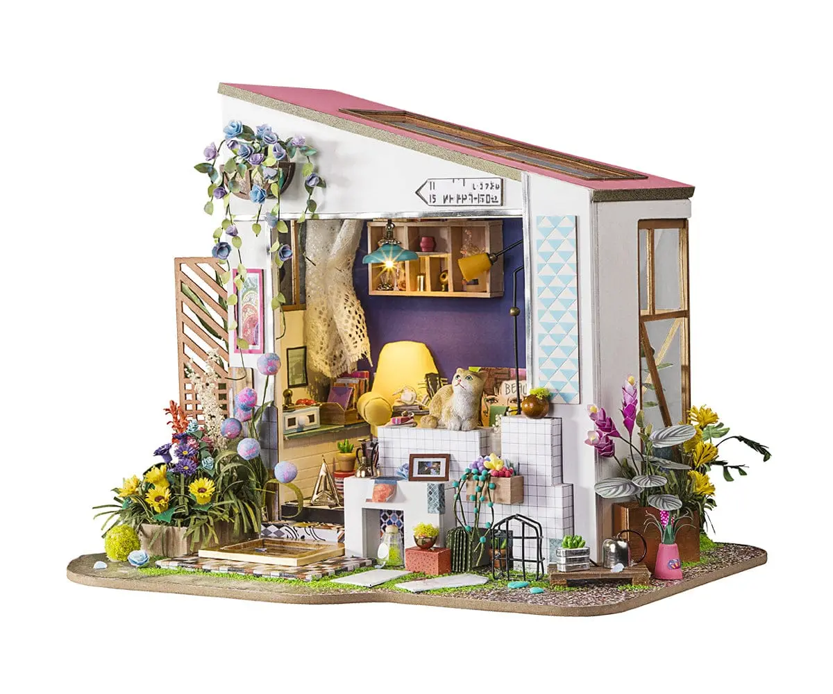 Roedg11 Diy House; Lily's Porch With Cat 1