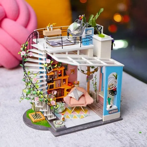 Roedg12 Diy House; Dora's Loft 1