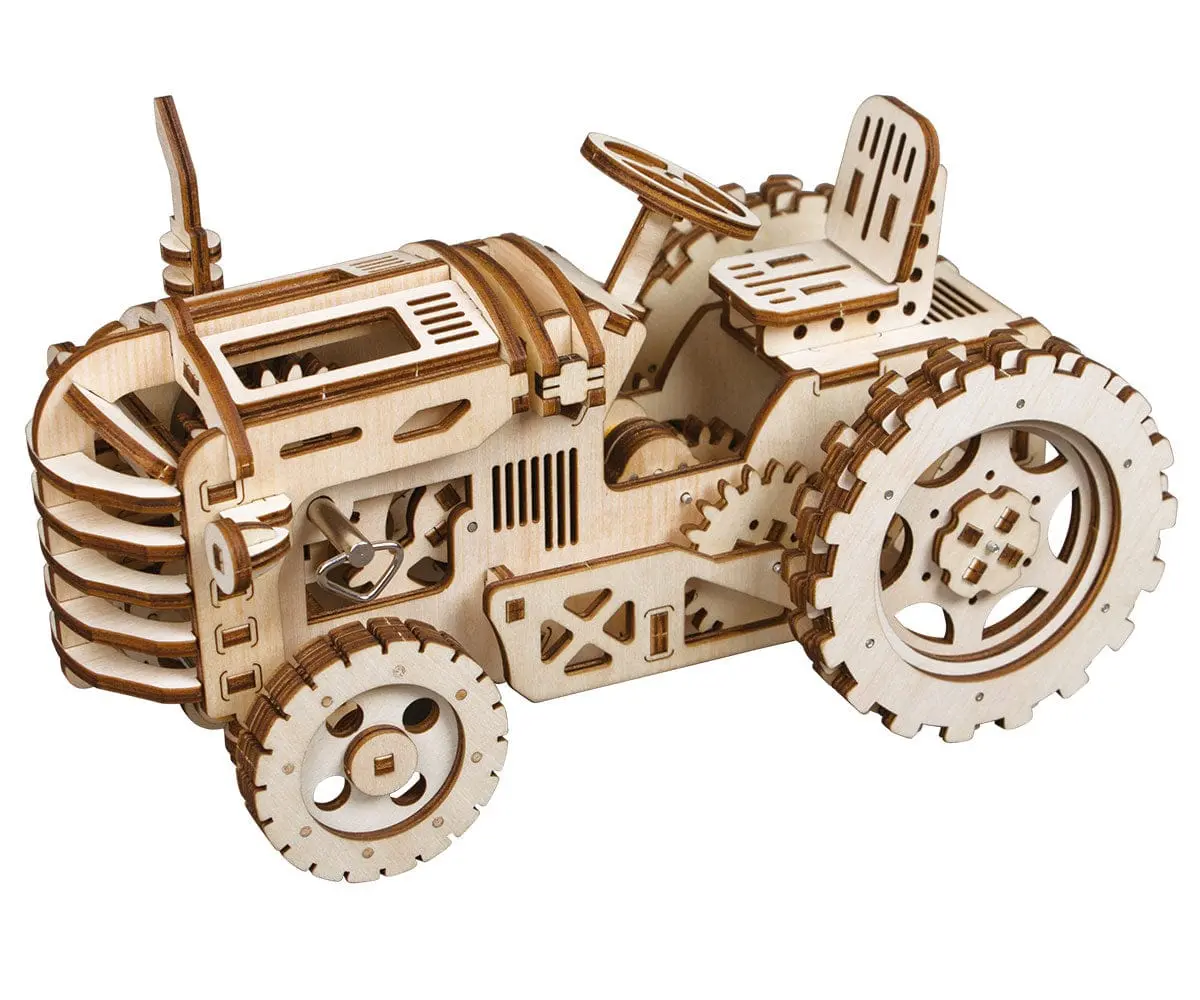 Roelk401 Mechanical Wood Models; Tractor - With Wind-Up Spring 1