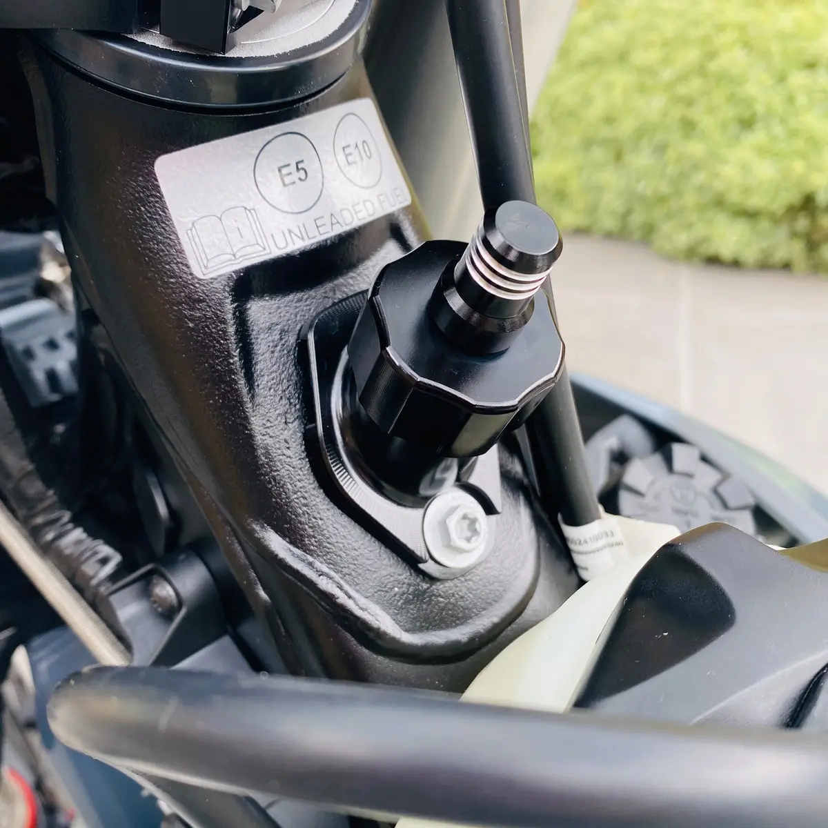 Oil Filler Tank Cap 1